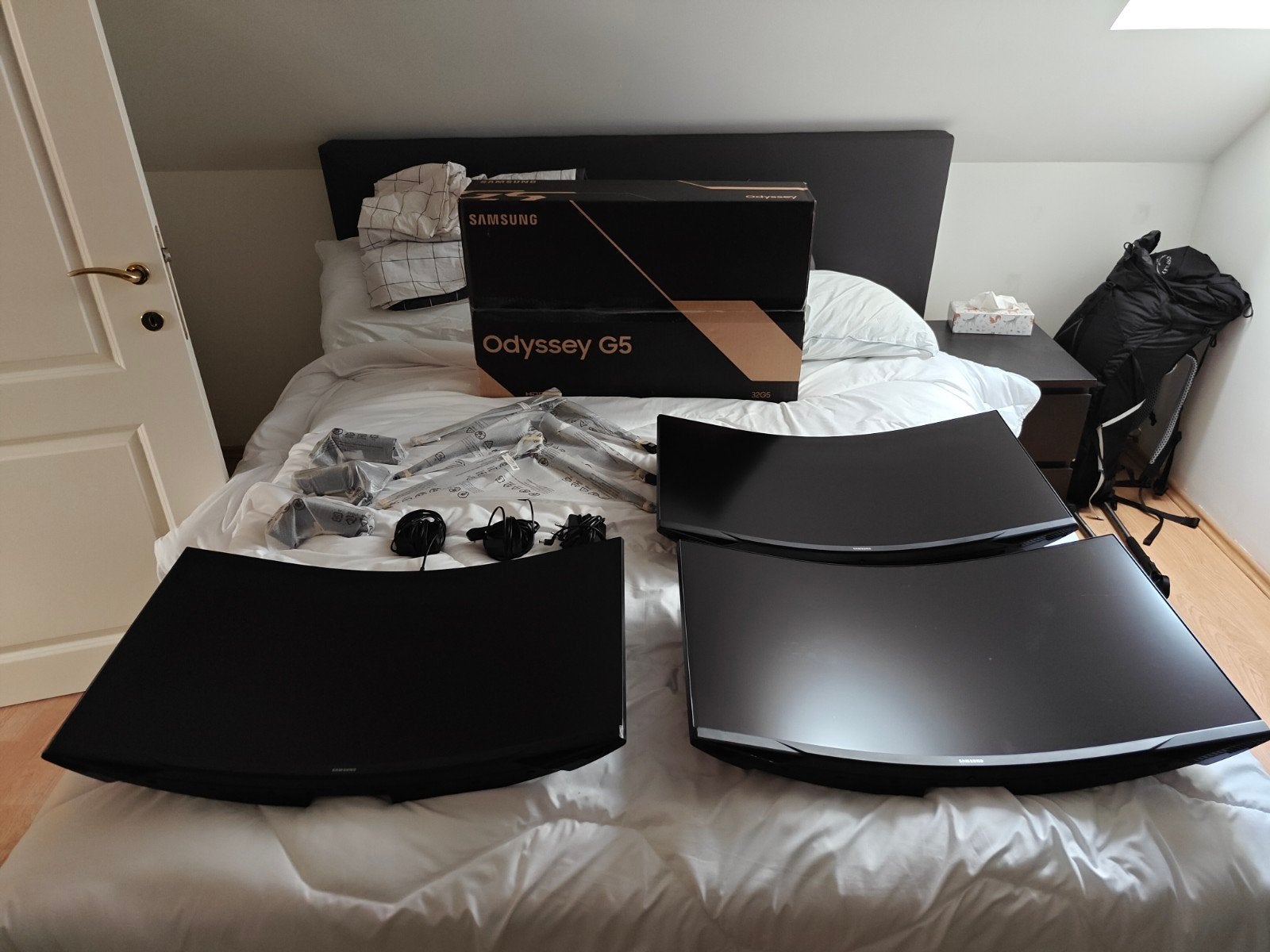 3x Samsung odyssey g5 32inch QHD 144hz, Informatique & Logiciels, Gaming, 1 à 2 ms, VA, Comme neuf