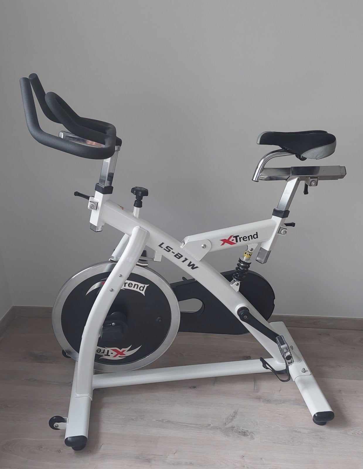 Hometrainer, spinner X-Trend, Enlèvement, Aluminium, Vélo d'appartement