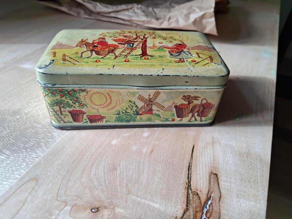 Vintage blikken doosje en handpers, Antiek en Kunst, Ophalen