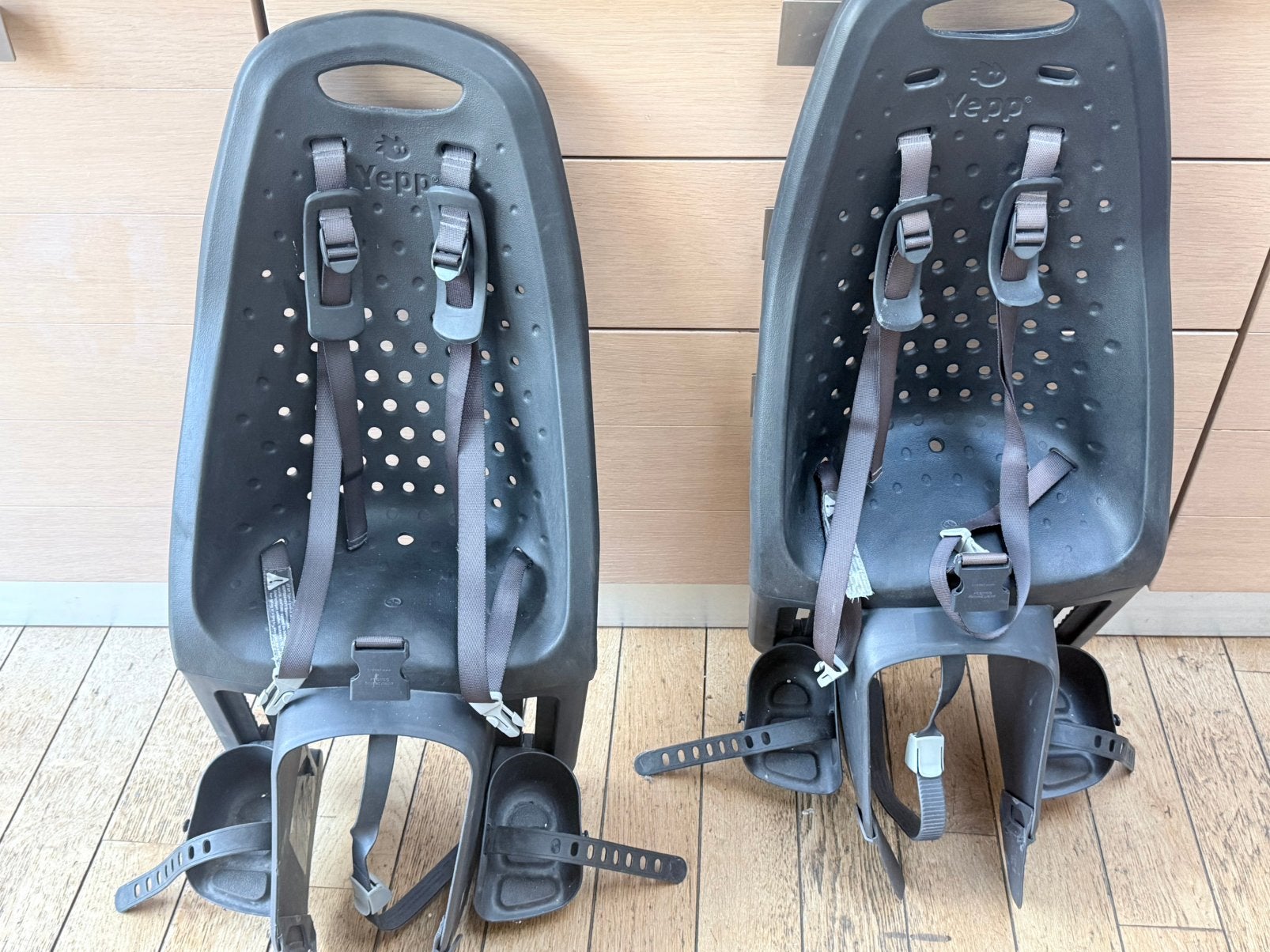 2 sièges Thule Yepp 2 MIK HD, Vélos & Vélomoteurs, Repose-pieds, 15 à 25 kg, Enlèvement, Utilisé