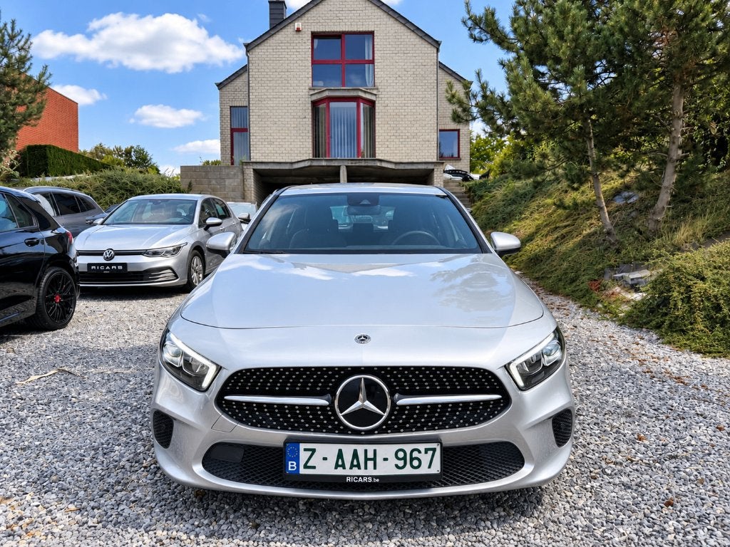 Mercedes A180d Automatique Camera GPS Carnet Moteur Mercedes, Autos, Achat, Euro 6, Entreprise, Entretenue par le concessionnaire