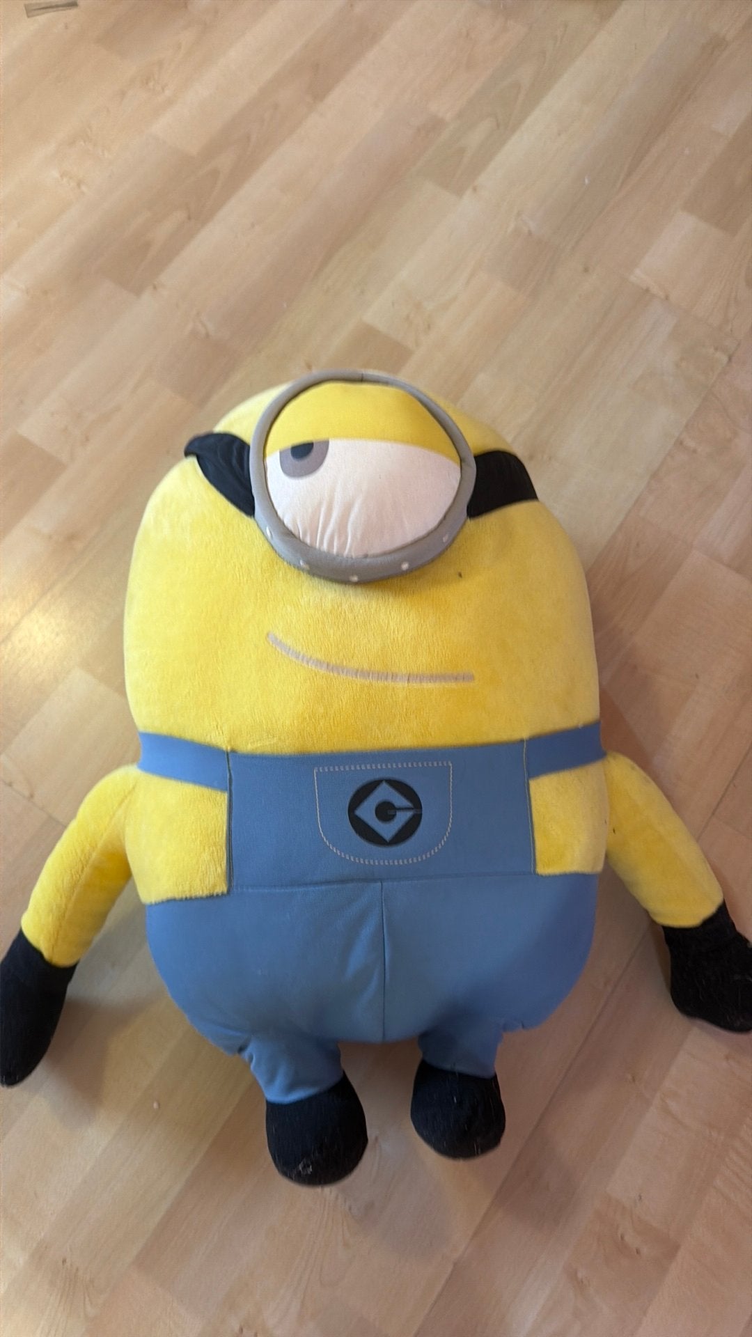 Grote minion knuffel te koop, Kinderen en Baby's, Speelgoed | Knuffels en Pluche, Zo goed als nieuw, Ophalen