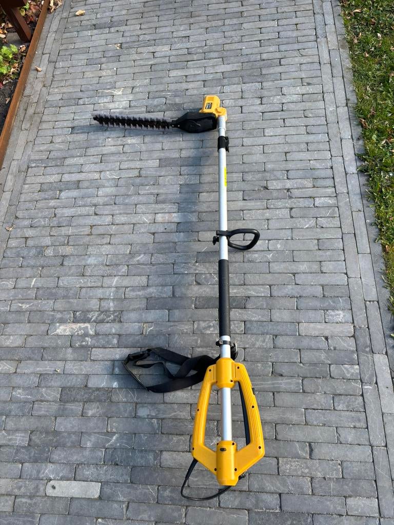 Telescopische heggenschaar, Tuin en Terras, Ophalen, Gebruikt, 30 tot 50 cm, Elektrisch