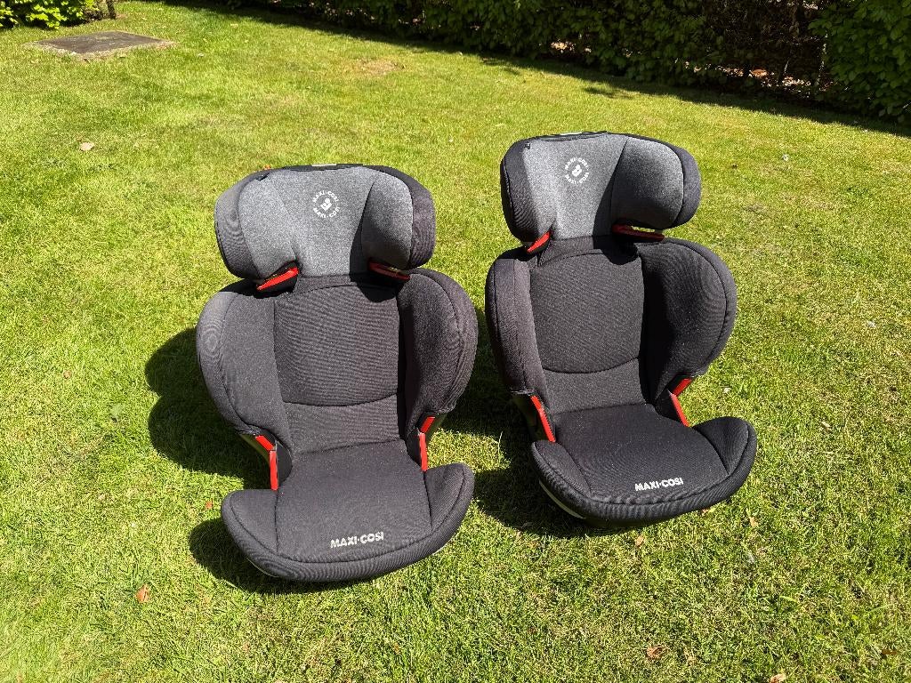 Maxi-Cosi Rodifix kinderstoel (2 stuks), Ophalen, 15 t/m 36 kg, Zo goed als nieuw, Isofix