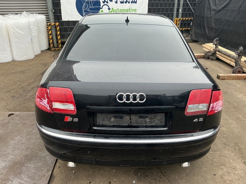 HAYON ARRIÈRE / MALLE Audi A8 (D3) (|4E0827023A|), Auto-Union-Straße  1,
85057  Ingolstadt, DE, Info@audi.de, Haillon arrière