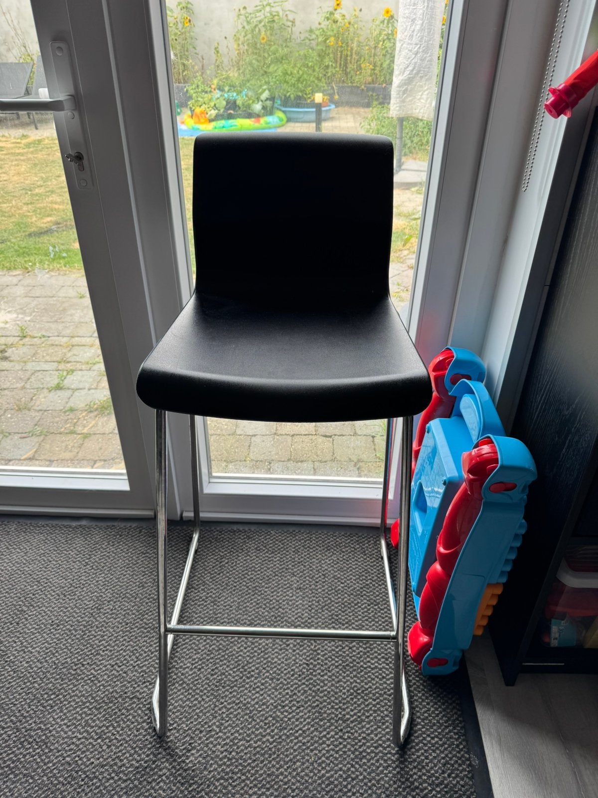 Hoge stoel, Huis en Inrichting, Barkrukken, Ophalen, Zo goed als nieuw