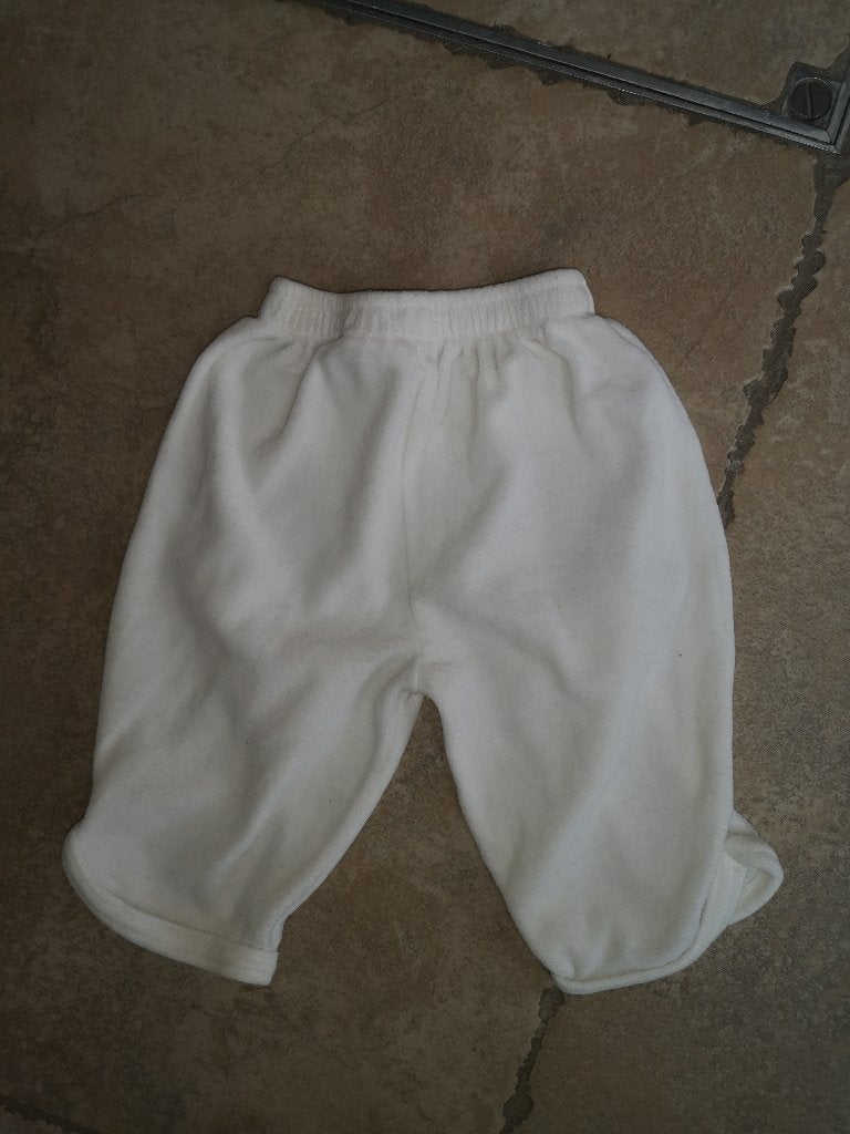 1 euro koopjes ! Zacht broekje mt 62, Kinderen en Baby's, Babykleding | Maat 62, Broekje, Meisje, H&M, Ophalen of Verzenden
