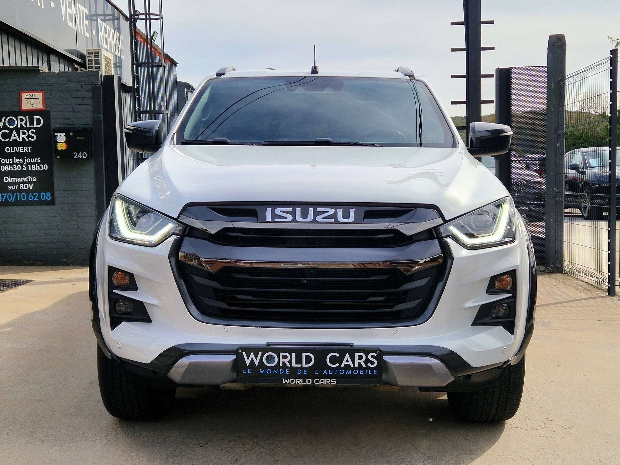 Isuzu D-max D-Max 1.9 Turbo D 4WD V-Cross BOITE AUTO - HARLE, Autos, Cuir, 241 g/km, Achat, Entreprise