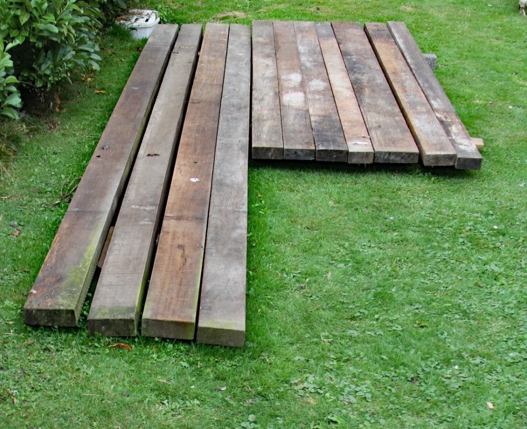 afzelia en merantie juffers, Ophalen