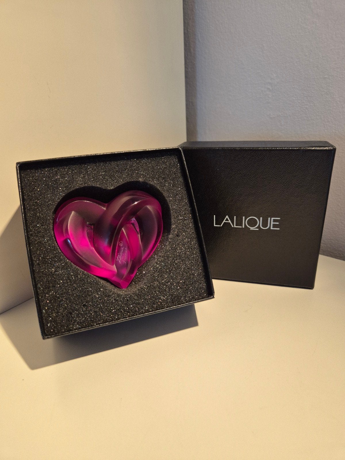 Cœurs entrelacés violet en cristal Lalique, Enlèvement ou Envoi