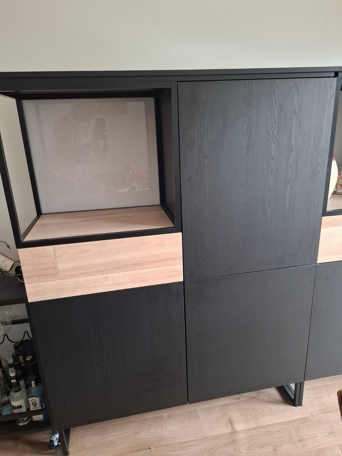 zwarte buffetkast met ledlicht, Huis en Inrichting, Ophalen, Zo goed als nieuw, Modern