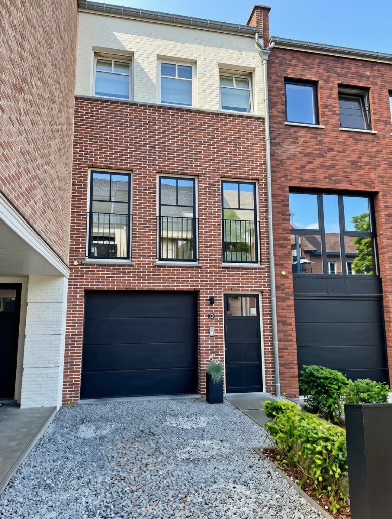 Luxueuze en energiezuinige woning op toplocatie, Immo, Maisons à vendre, Genk, Jusqu'à 200 m², Maison 2 façades, Ventes sans courtier