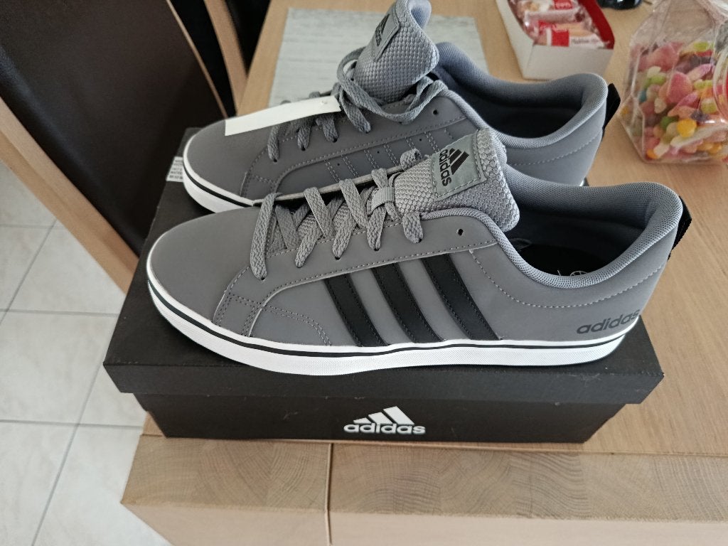 adidas sneakers Grijs, Vêtements | Hommes, Chaussures, Neuf, Autres couleurs, Enlèvement, Baskets