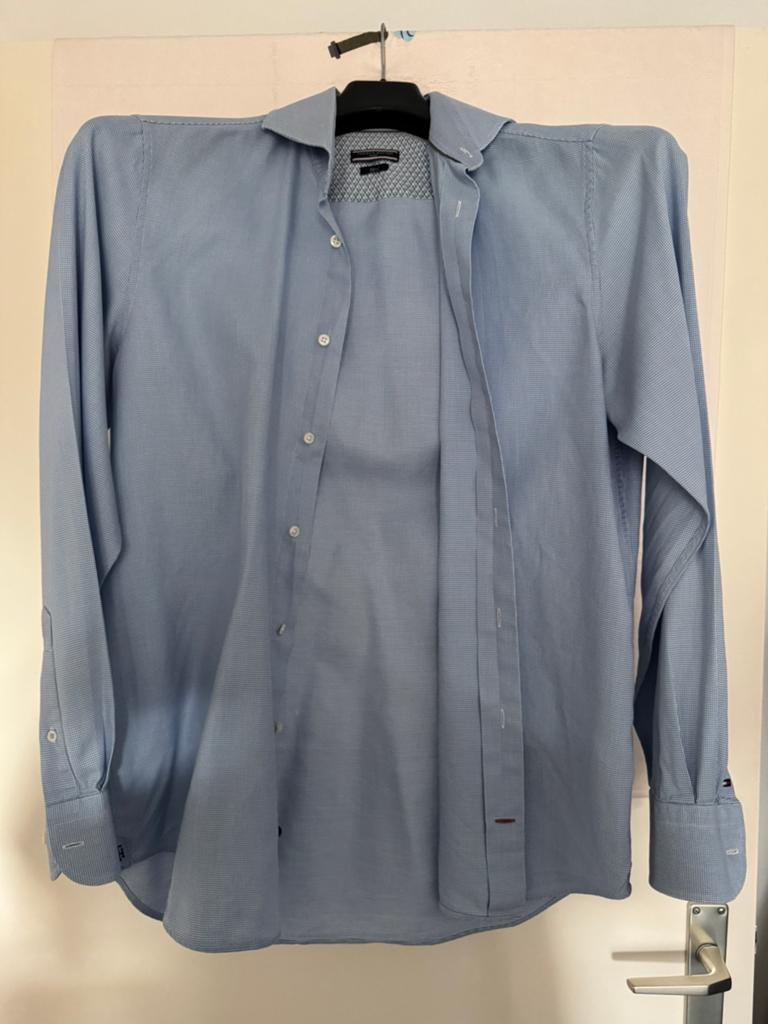 Hemd Tommy Hilfiger medium, Kleding | Heren, Overhemden, Ophalen of Verzenden, Zo goed als nieuw