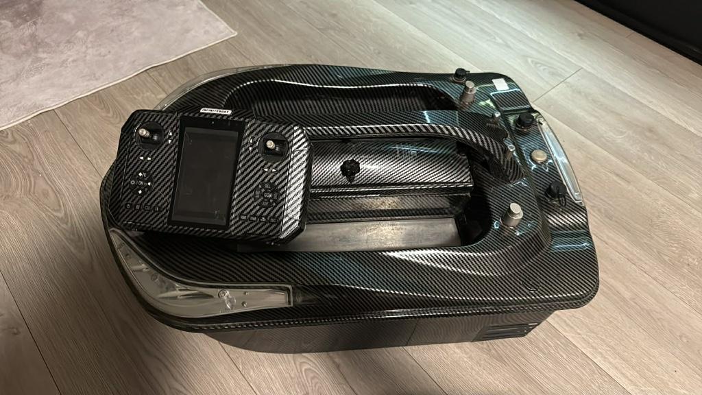 Infinity voerboot, Watersport en Boten, Hengelsport | Karpervissen, Ophalen, Zo goed als nieuw