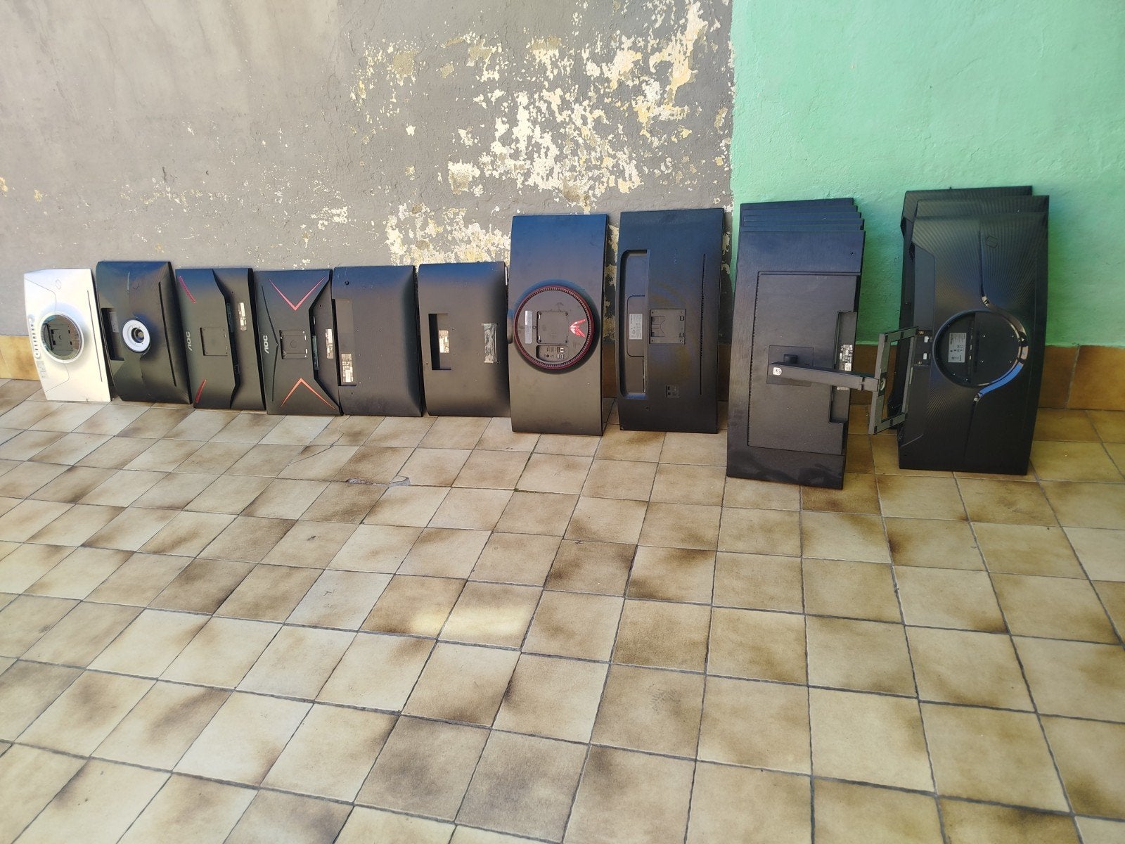 COMPUTER SCHERMEN, Computers en Software, Ophalen, Refurbished