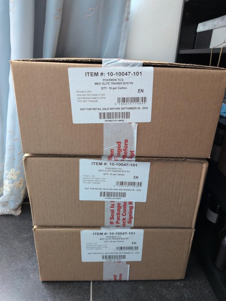 3 x Pokémon ME01 sealed ETB case te koop, Ophalen