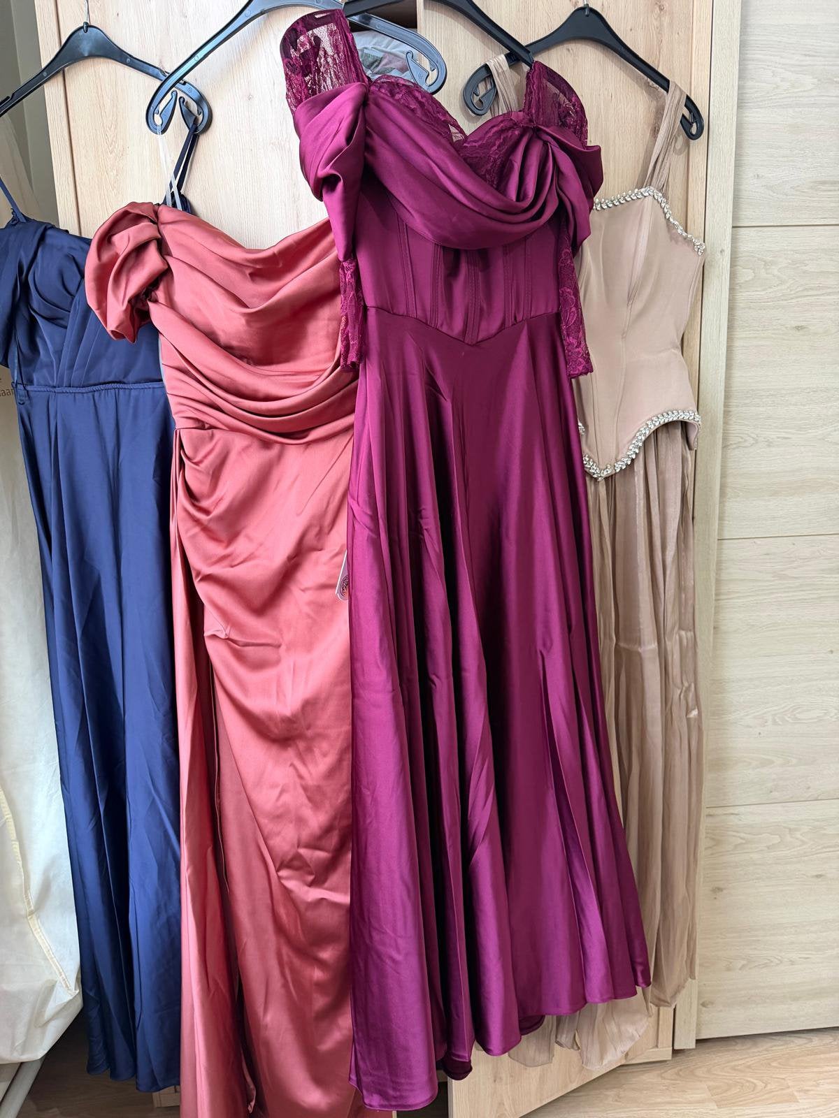 Robe de soirée, Enlèvement ou Envoi, Comme neuf