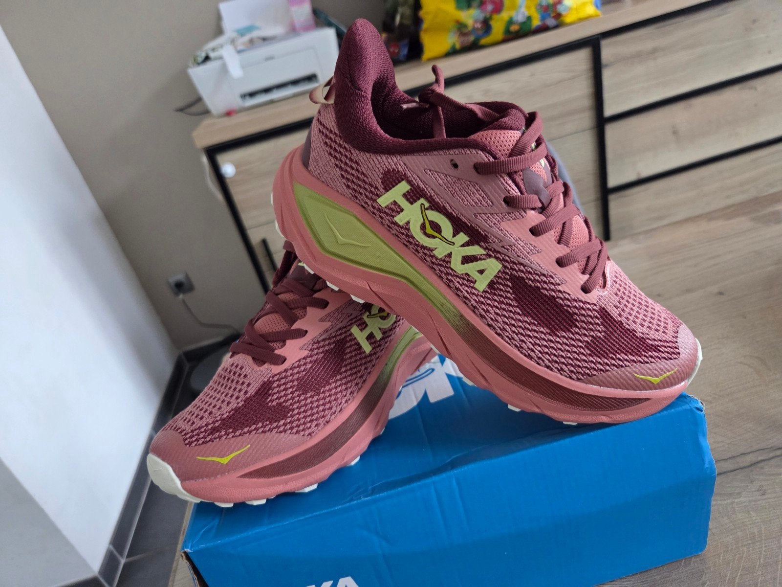 hoka challenger 8 taille 38, Overige merken, Hardloopschoenen, Nieuw, Ophalen of Verzenden