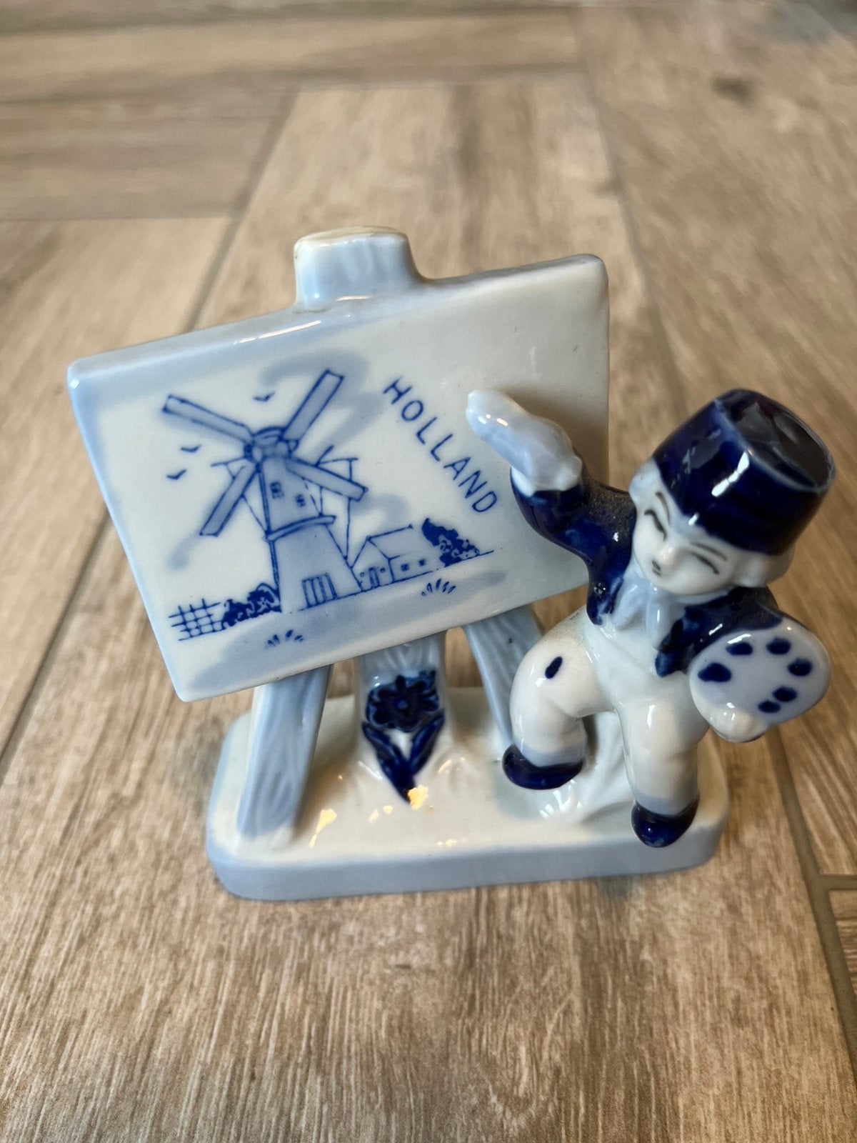 Blauw beeldje van schilder met schilderij van Holland, Collections, Enlèvement ou Envoi
