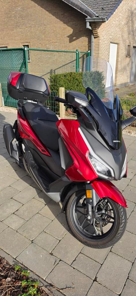 Honda Forza 350 met garantie tot 08/28, Particulier, Nieuw