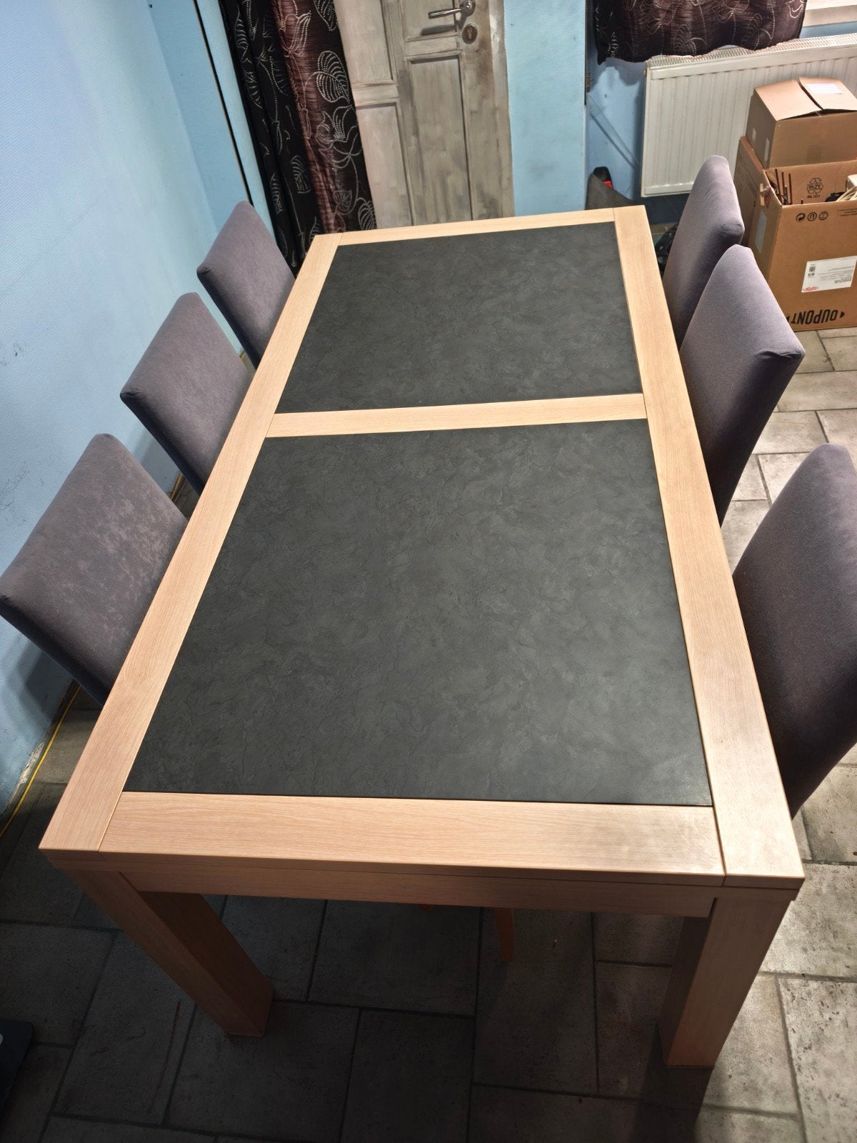 Table salle a manger avec 6 chaises, Enlèvement