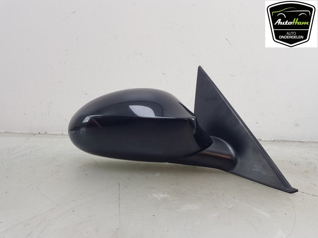 RETROVISEUR EXTERIEUR DROIT BMW 1 serie (E87 / 87N), Utilisé, BMW, Petuelring 130
80809  München, DE, Bayerische Motoren Werke AG