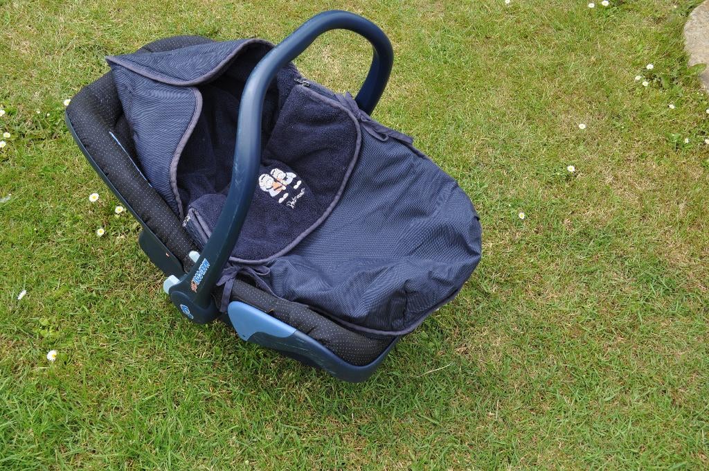 Maxi-Cosi donkerblauw met witte stip, met extra voetzak, Enlèvement, Maxi-Cosi