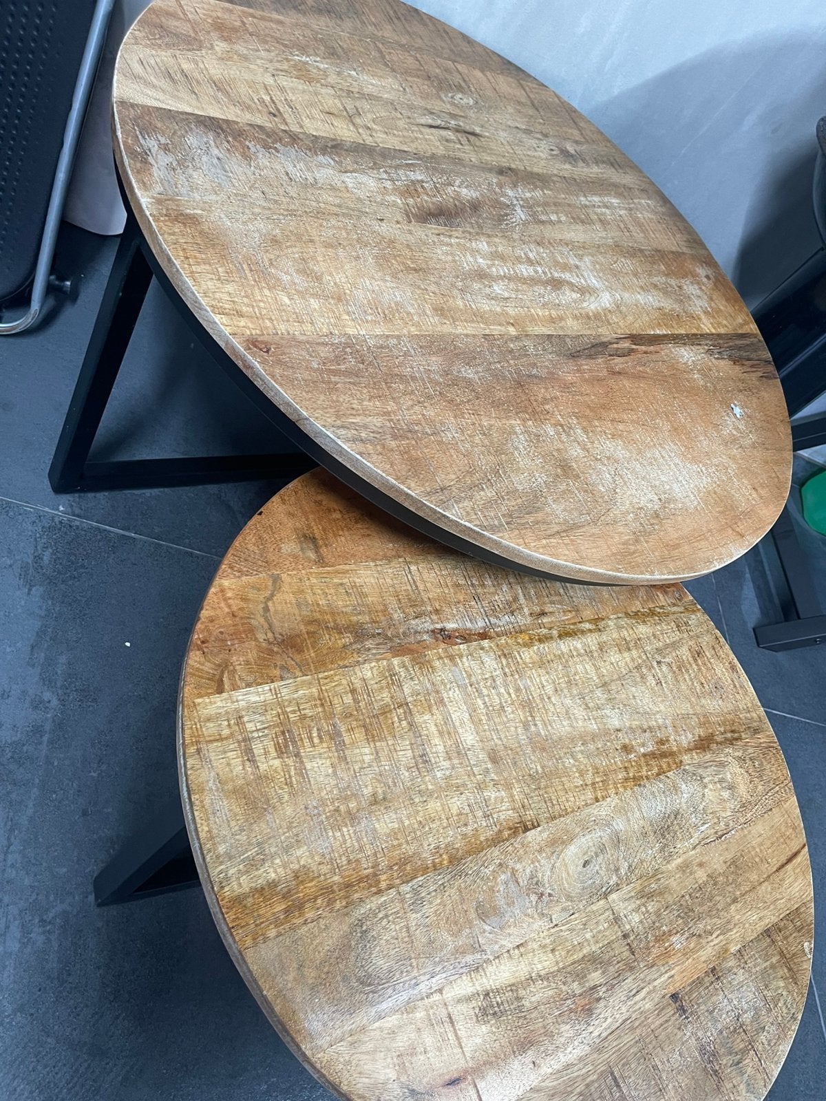 Hout tafels, Ophalen, Zo goed als nieuw