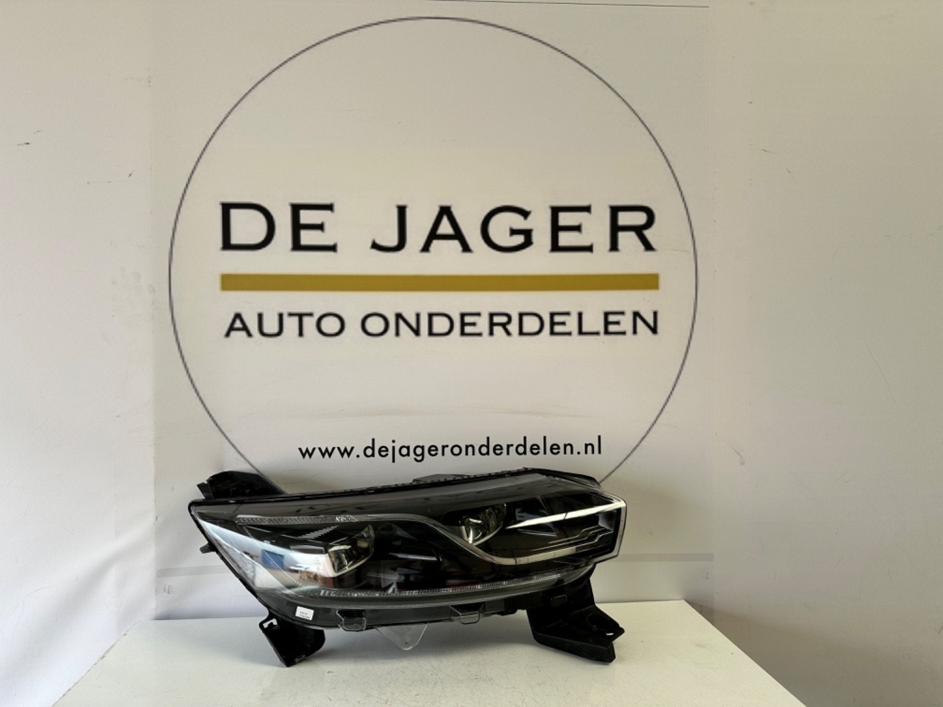 RENAULT ESPACE 5 PHARE FULL LED DROIT 260108498R 2016-, Autos : Pièces & Accessoires, Éclairage, Renault Group, Contact.group@renault.com