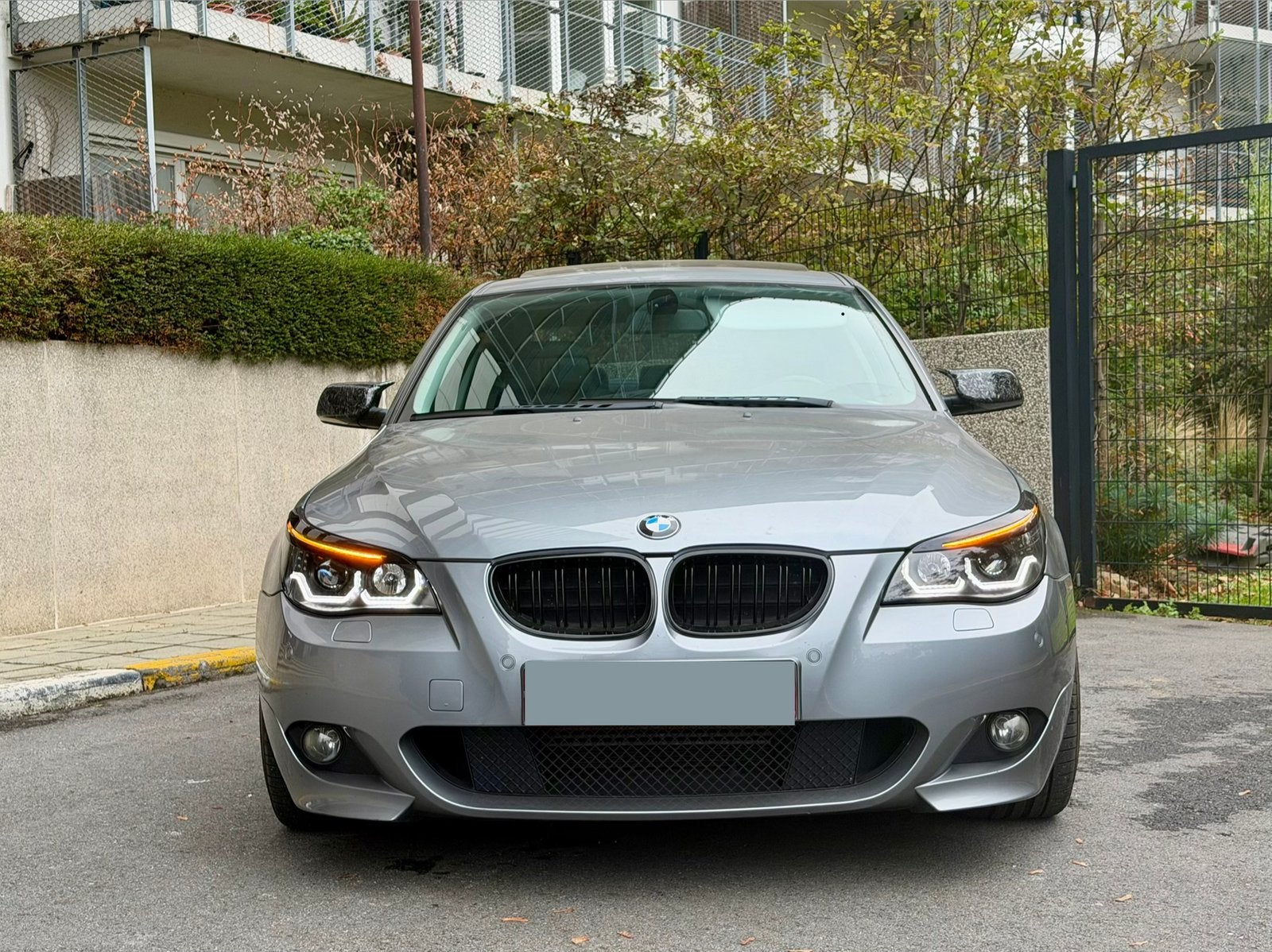 BMW 530i E60, Automaat, Achterwielaandrijving, Zwart, 2 g/km