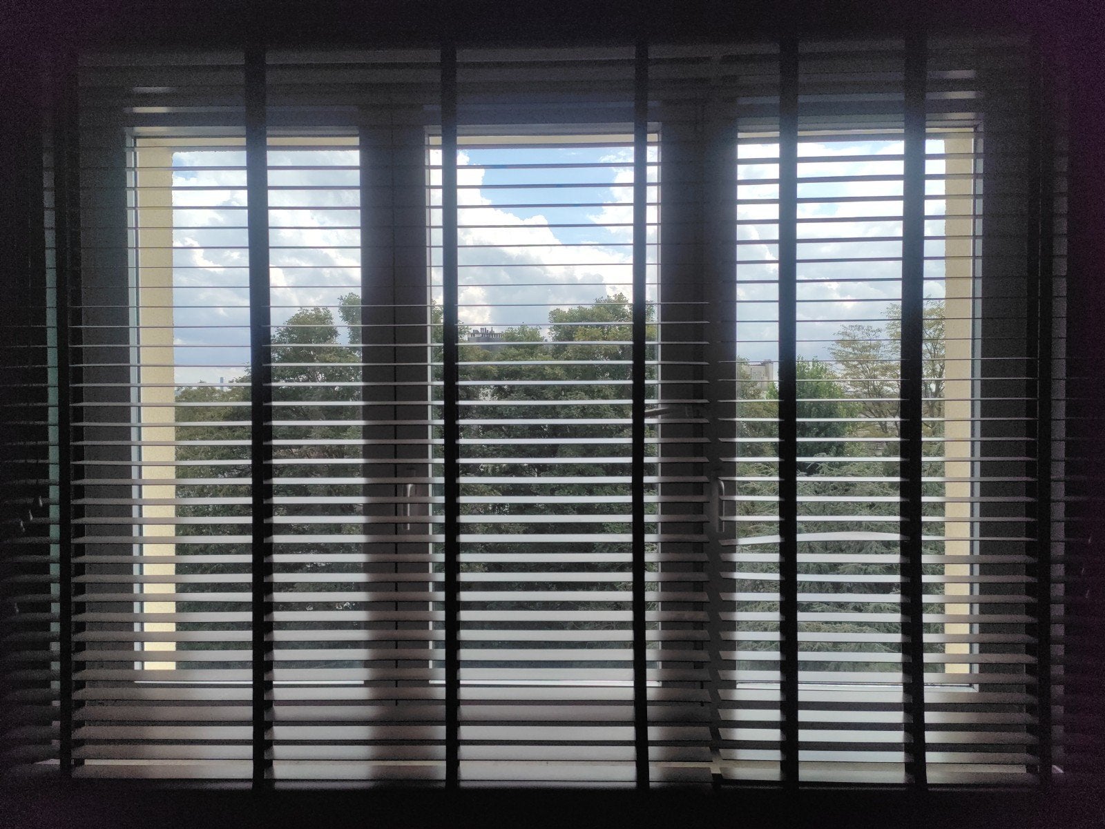 Houten jaloezieën, 2 stuks, Huis en Inrichting, Ophalen, Jaloezie
