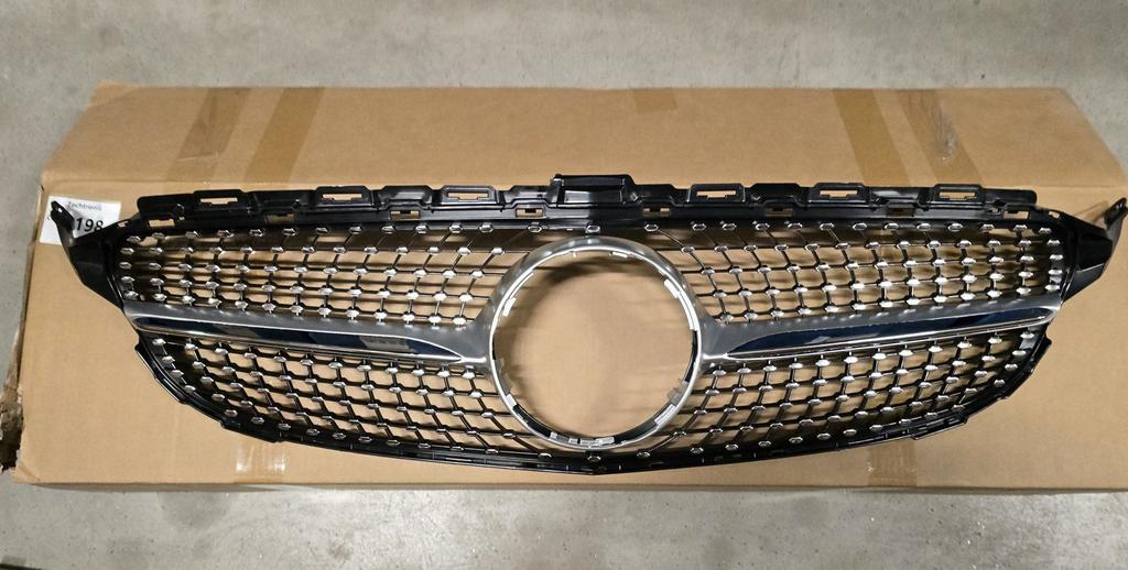 Grill Grille Mercedes C CLASSE W205 DIAMOND AMG LINE NIEUW, Auto-onderdelen, Overige Auto-onderdelen, Nieuw, Herkomst onderdeel bekend