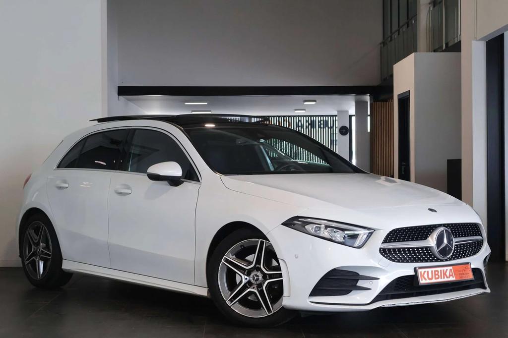 Mercedes-Benz A-CLASS 180 A 180 AMG Pano CruiseC Camera Lijn, Auto's, Gebruikt, 4 cilinders, 136 pk, Wit