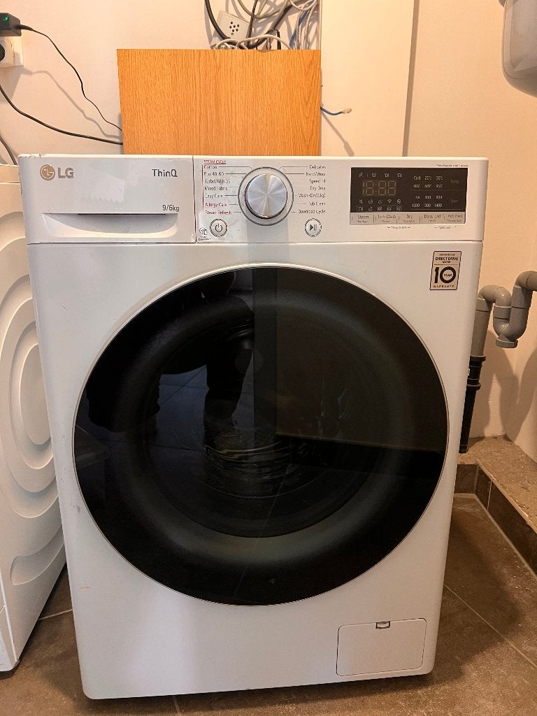 LG was-droogcombinatie 9/6 kg — voor onderdelen / herstel, Elektronische apparatuur, Wasmachines, Ophalen, 1200 tot 1600 toeren