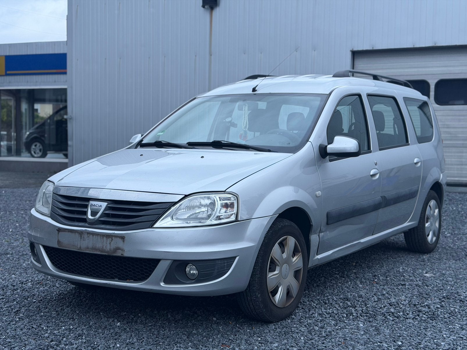 Dacia Logan | 1.6 essence | 100.000km |, Auto's, Dacia, Euro 5, Monovolume, Logan, Bedrijf