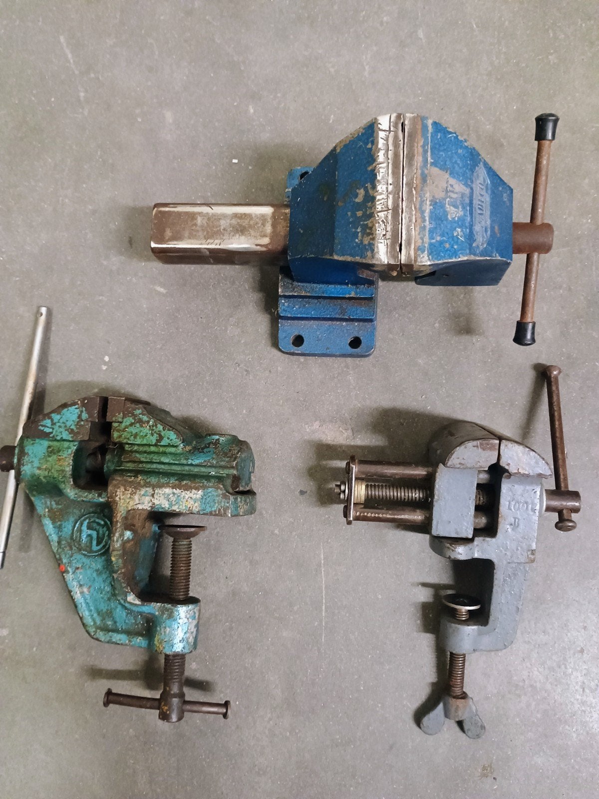 3 ETAUX D ETABLI POUR  PETIT TRAVAUX, Bricolage & Construction, Enlèvement