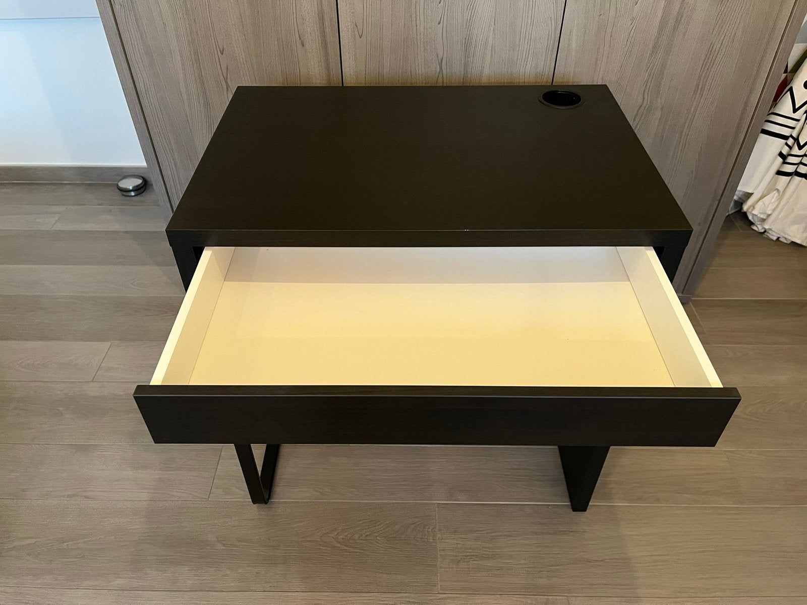 Bureau Mike 73cm x 50cm, Enlèvement, Comme neuf