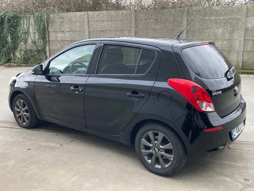 Hyundai I20 1.2 essence 2015**107000km*GARANTIE*GO EDITION, Autos, Hyundai, Euro 5, Achat, 63 kW, Entreprise