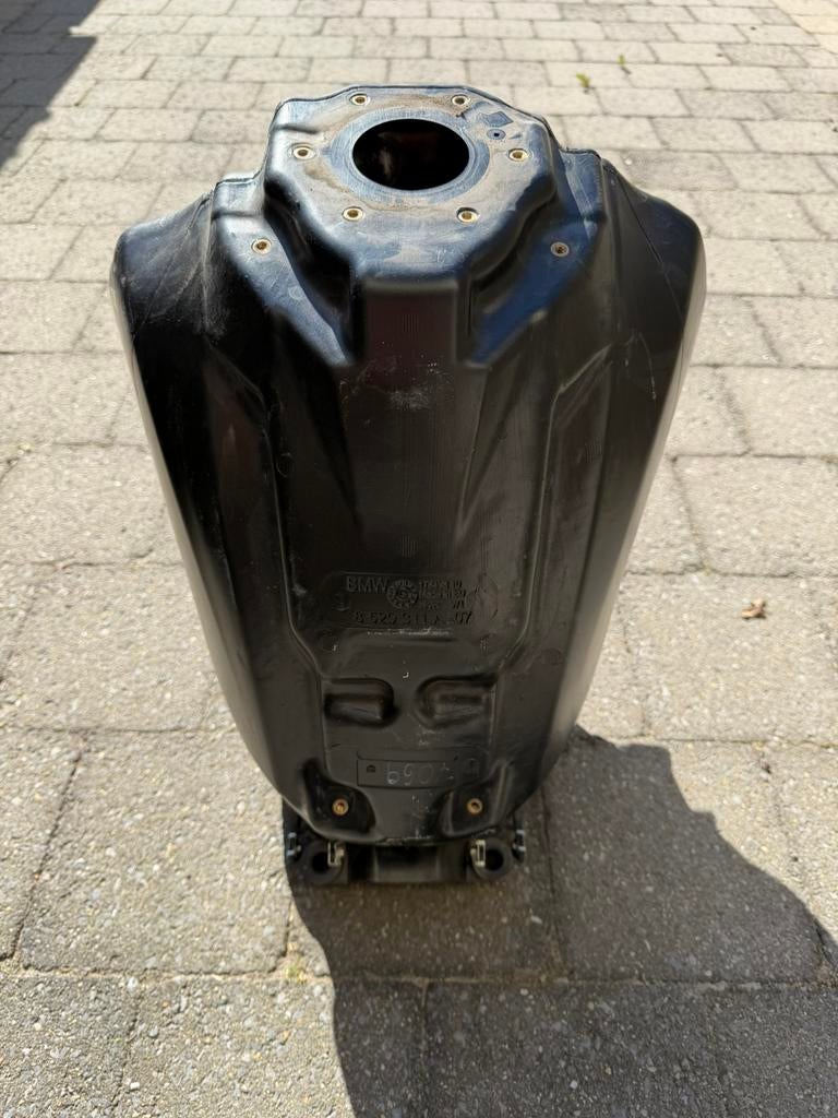 Bmw gs 1200 LC brandstof tank, Enlèvement