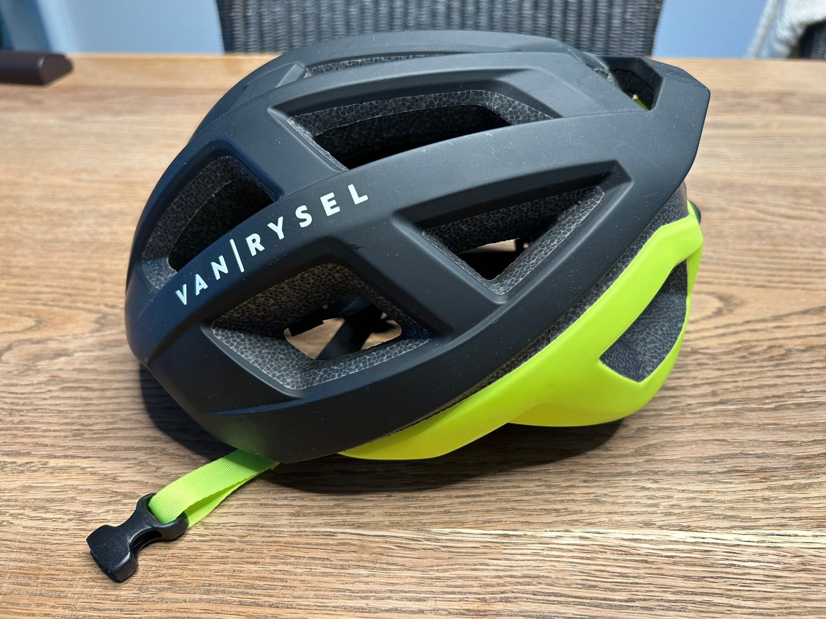 2 fietshelmen grote maat, Ophalen, Gebruikt