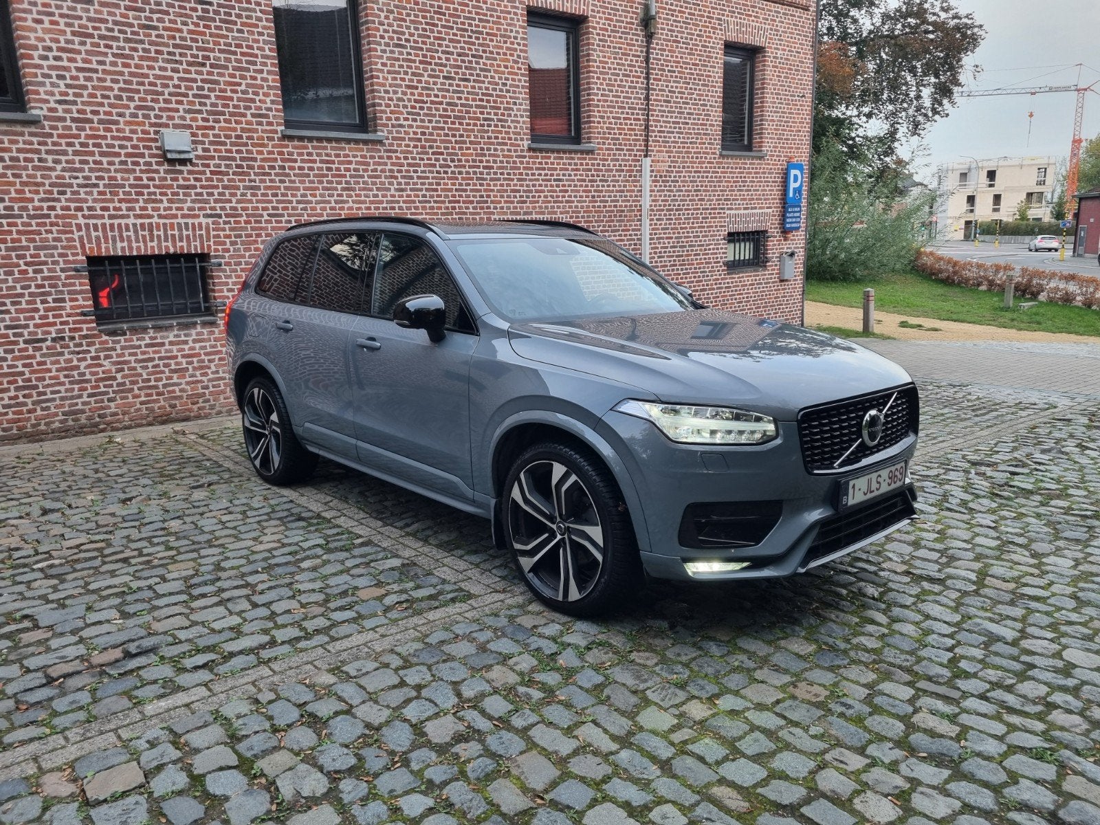 Luxe & Zuinige Volvo XC90 2.0 B5 Diesel (2022) – 105.000 km, Auto's, Dealer onderhouden, Lederen bekleding, 7 zetels, Leder
