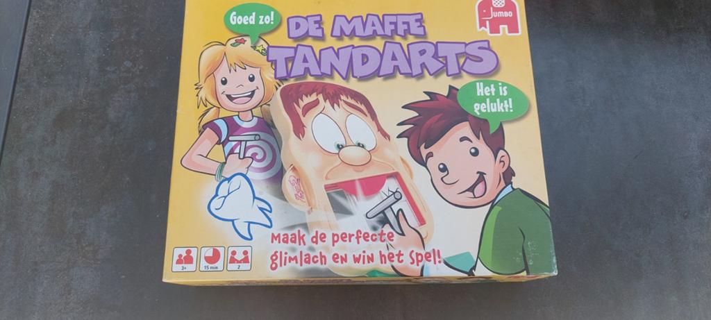 4 complete gezelschapsspellen, Enlèvement