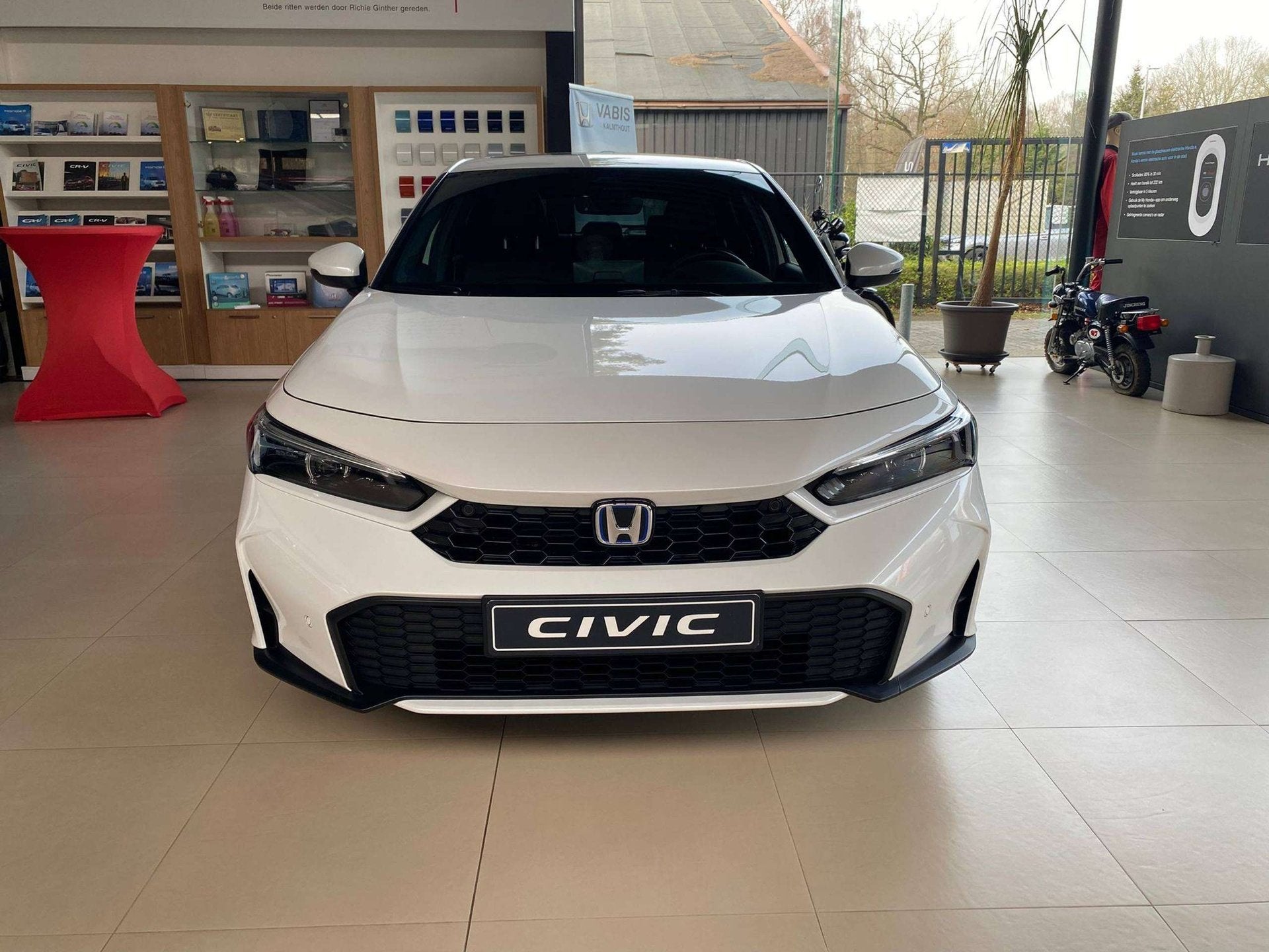 Honda Civic Civic e:HEV 2.0 i-MMD Advance eCVT -€3.250 Kor, Auto's, Automaat, 4 cilinders, Wit, Bedrijf