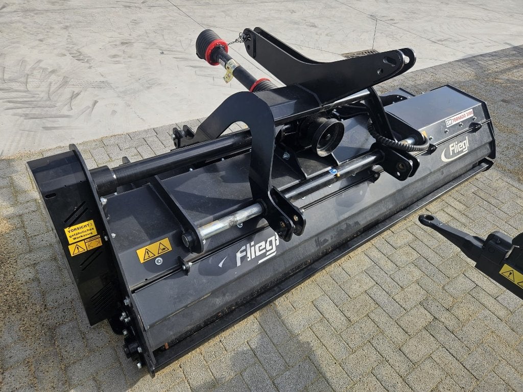 Fliegl klepelmaaier Tornado 3000, Ophalen, Akkerbouw, Weidebouw