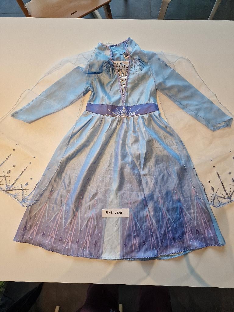 Robe de princesse Disney 5-6 ans, Enlèvement, Comme neuf, Garçon ou Fille