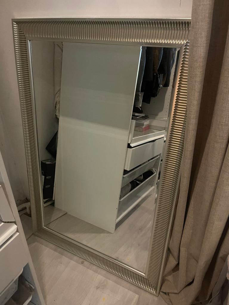 Miroir ikea, Maison & Meubles, Accessoires pour la Maison | Miroirs, Enlèvement, Comme neuf