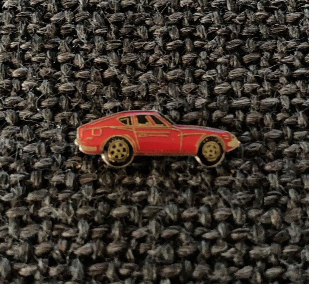 PIN - AUTO - VOITURE - CAR, Envoi, Utilisé, Transport, Insigne ou Pin's