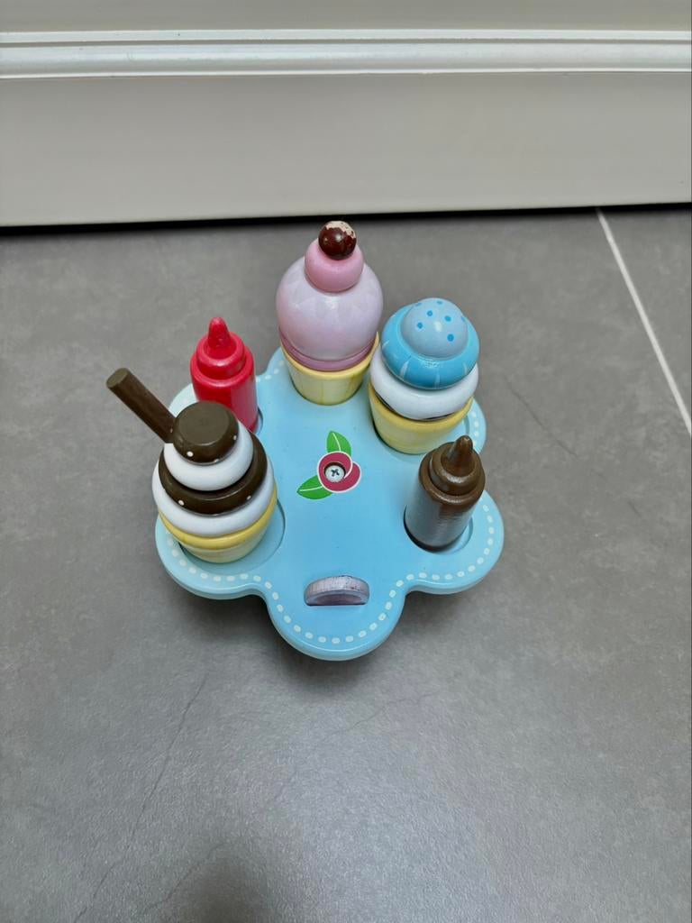 Houten speelgoed ijsjes, Enlèvement, Utilisé, Meuble ou Kitchenette