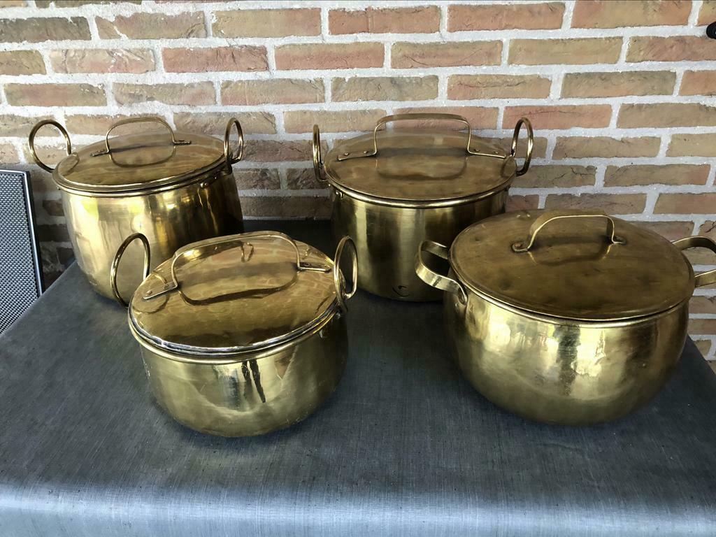 set 4 koperen ketels vernist, Ophalen